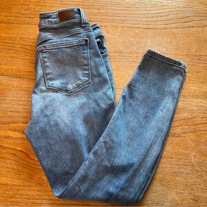 Judy Blue Women’s Skinny Jeans Slim Fit Size 3/26